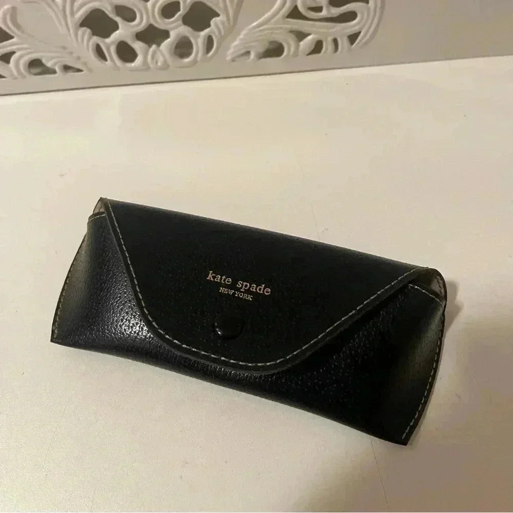 Kate Spade great color, high quality eyeglass Comes with case